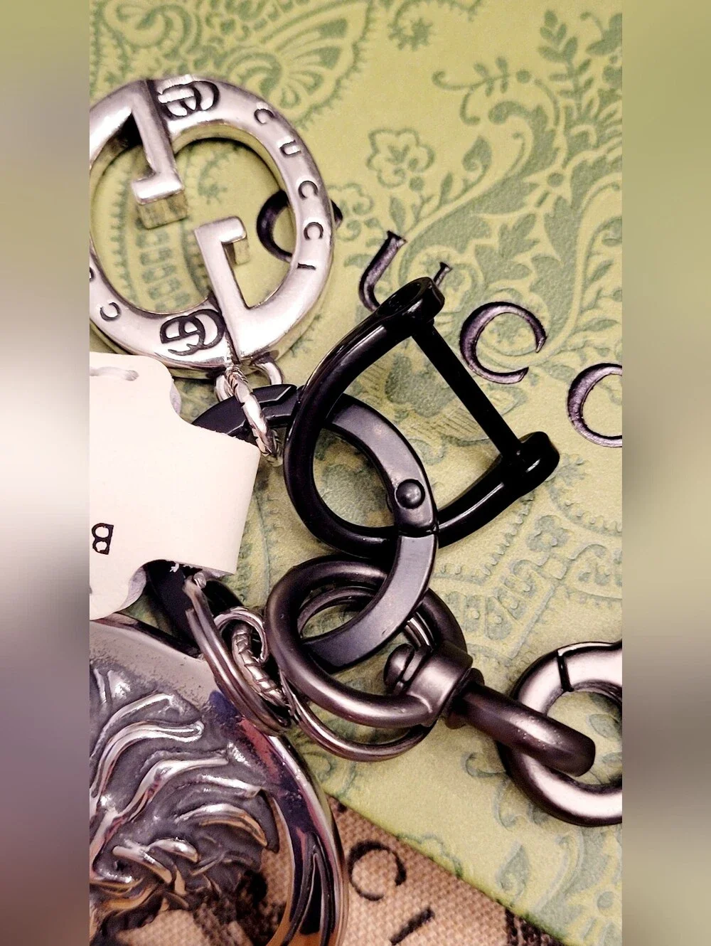 🇮🇹 Gucci Lion Medallion✨️ Keyring with Silver Hardware🇮🇹